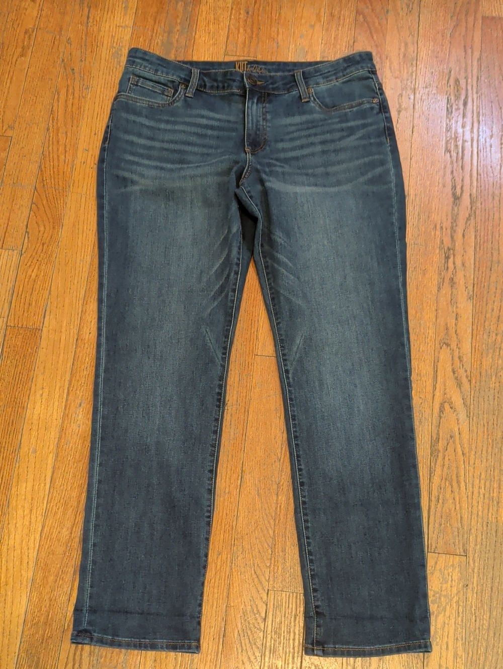 Kut from the Kloth Women’s Medium-Dark Blue Straight Leg Jeans